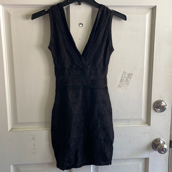 Dresses & Skirts - FIEVRE Glitter Black Dress